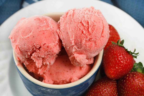 cách làm kem ý gelato vị dâu