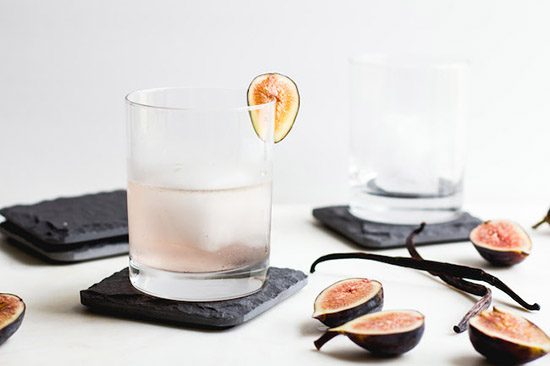 fig vanilla bean and gin cocktail