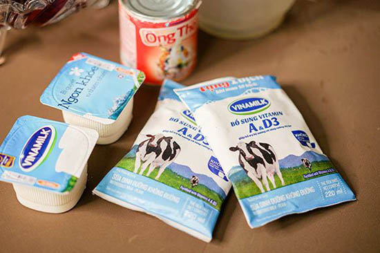 Cách làm yaourt bằng sữa tươi không đường bổ dưỡng thơm ngon