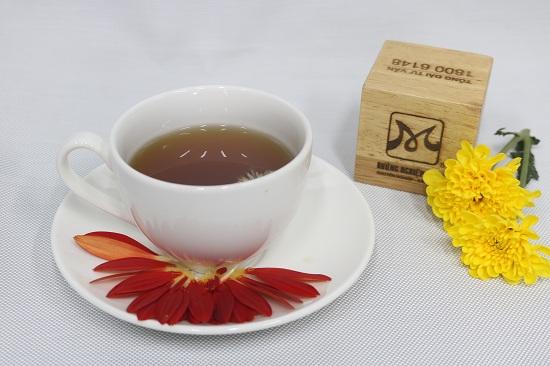 cách pha trà hoa cúc mật ong